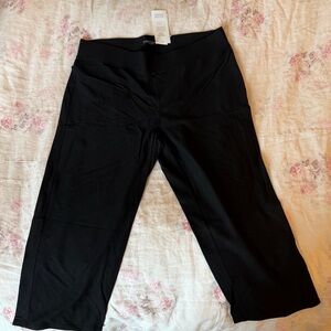Eileen Fisher Black Slim Capri with Yoke - NWT - Large